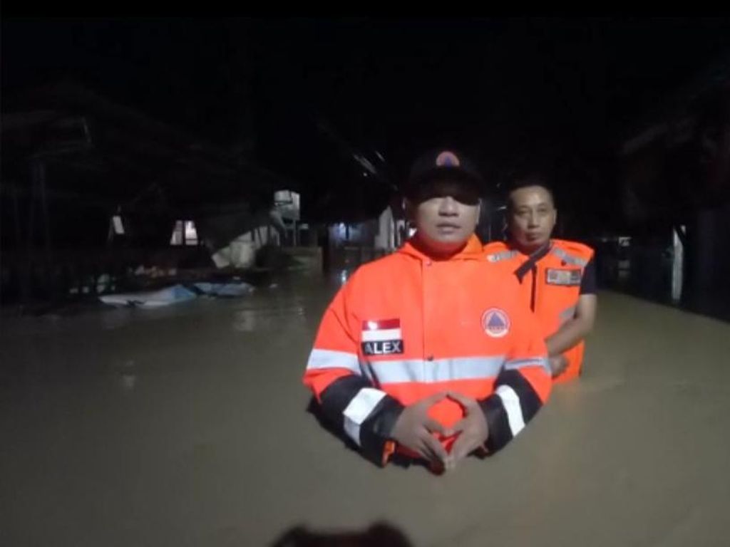 Sungai Ciberes Meluap, Tiga Desa di Kecamatan Waled Cirebon Banjir