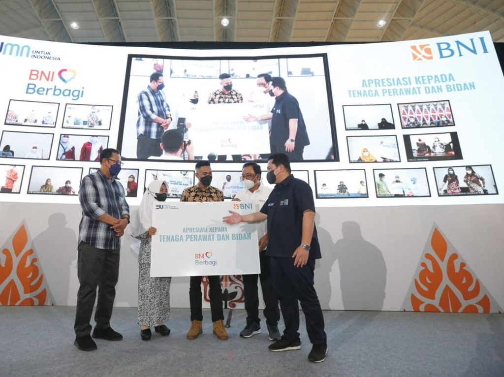 BNI Berbagi, Salurkan Bantuan untuk Ratusan Perawat dan Bidan BNI Berbagi, Salurkan Bantuan untuk Ratusan Perawat dan Bidan