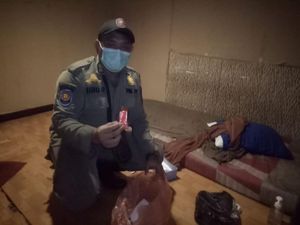 Gerebek Spa di Tangsel, Satpol PP Temukan Terapis-Pelanggan Tak Berbusana Gerebek Spa di Tangsel, Satpol PP Temukan Terapis-Pelanggan Tak Berbusana