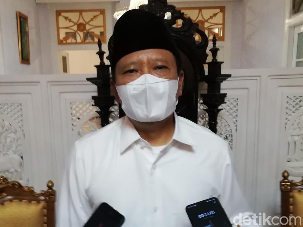 Pemkab Pasuruan Akan Segera Bangun Showroom UMKM di Jalur Bromo Pemkab Pasuruan Akan Segera Bangun Showroom UMKM di Jalur Bromo