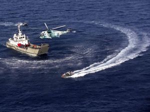 Iran-Rusia-China Latihan Perang Lawan Bajak Laut