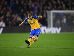 Bola Mati Gelandang Southampton Ini Ngeri-ngeri Sedap