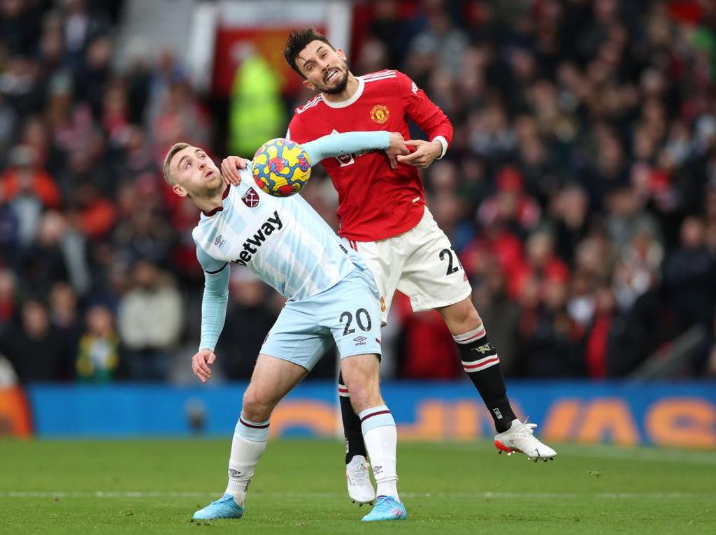 Miskin Peluang, MU Vs West Ham Imbang 0-0 di Babak Pertama Miskin Peluang, MU Vs West Ham Imbang 0-0 di Babak Pertama