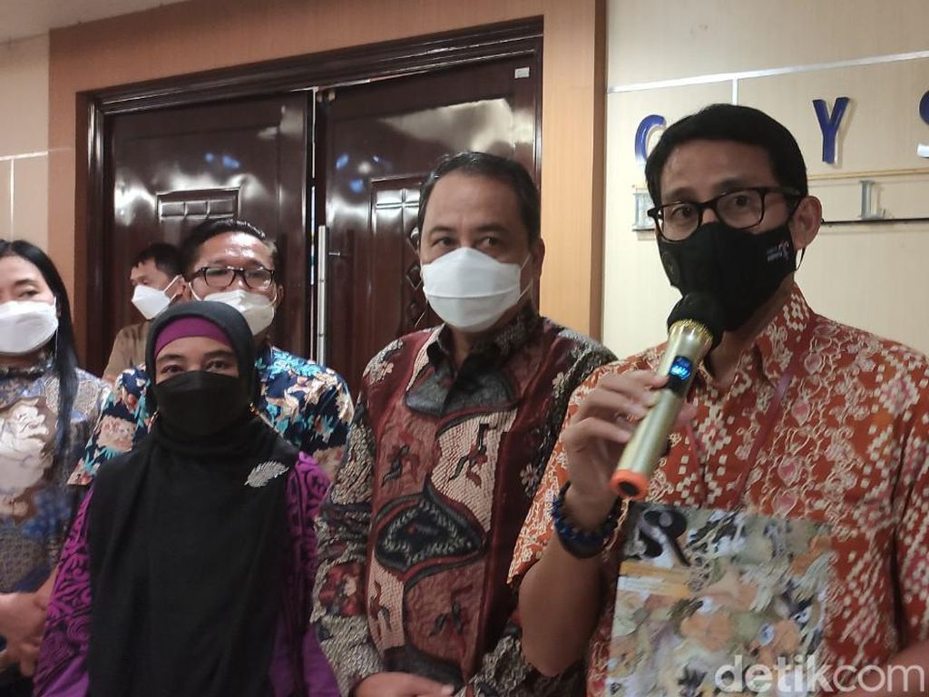 Segera Kick Off NFT Series, Menteri Sandi Dukung Seniman Sasar Metaverse Segera Kick Off NFT Series, Menteri Sandi Dukung Seniman Sasar Metaverse