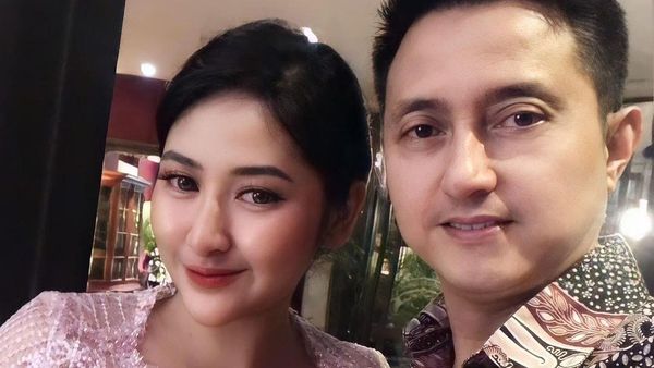 Potret Ricky Subagja Menikah untuk Ketiga Kali, Istrinya Lebih Muda 23 Tahun
