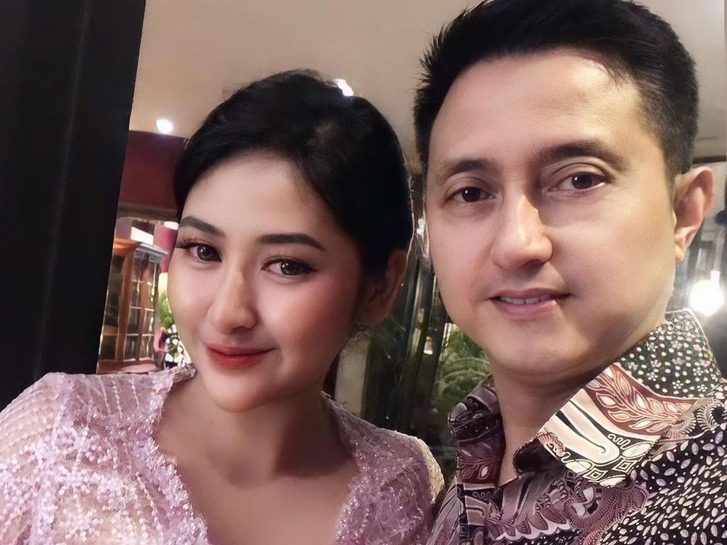 Potret Ricky Subagja Menikah untuk Ketiga Kali, Istrinya Lebih Muda 23 Tahun