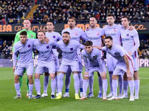 Setelah 13 Laga di Barcelona, Bagus Xavi atau Koeman?