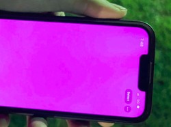 Sejumlah Pengguna iPhone 13 Keluhkan Alami Pink Screen