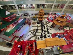 Mal Berhias Sambut Imlek