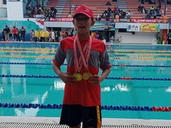 Pelajar SMP Pasuruan Sabet 4 Emas Kejurnas Selam-Renang