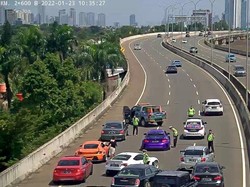 Konvoi Mobil Mewah Bikin Dokumentasi di Tol Bikin Ditegur Polisi