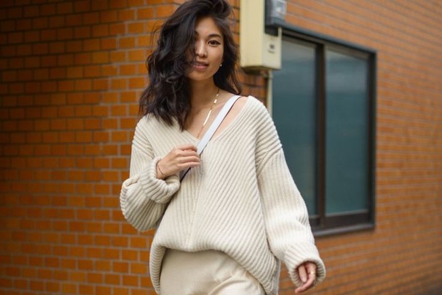 Sweater dengan Bahan Wol/Foto: Pinterest/The Middle Edit