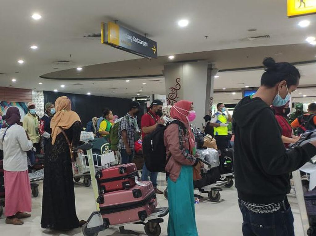 Dua TKI yang Pulang dari Malaysia Lewat Bandara Juanda Positif COVID-19