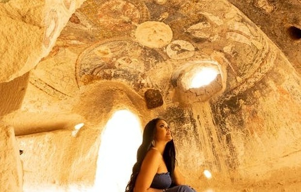 Wisata sejarah menakjubkan, museum terbuka terbesar sedunia di Cappadocia wajib kamu kunjungi/Foto: pexels.com/Serim Sendal