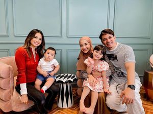 Acha-Irwansyah Akur Bikin Heboh, Bisa Kok Baik-baik Sama Mantan Tanpa Baper