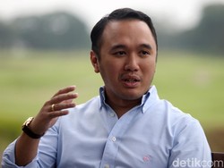 Adri Marto: Investasi Uang dan Pergaulan