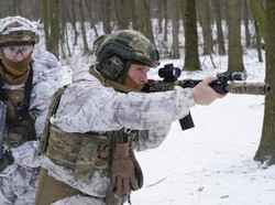 Khawatir Ukraina Diinvasi Rusia, AS Siapkan Persenjataan Militer