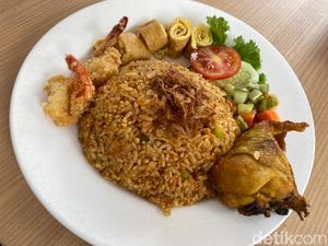 Cafe RSPI : Nostalgia Nasi Goreng Puspita dan Tahu Isi Kantin Rumah Sakit Cafe RSPI : Nostalgia Nasi Goreng Puspita dan Tahu Isi Kantin Rumah Sakit
