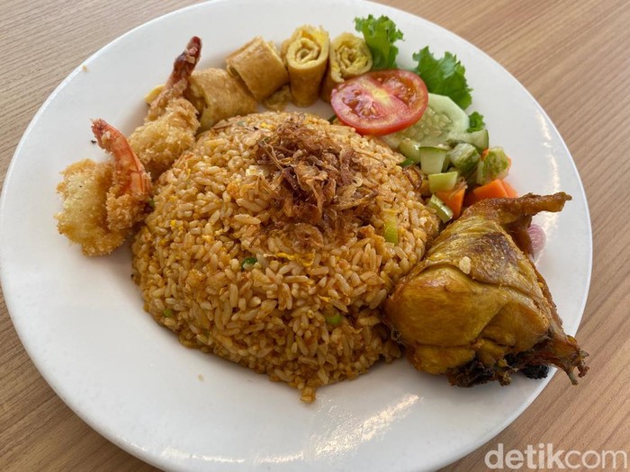 Cafe RSPI : Nostalgia Nasi Goreng PuspitaÂ dan Tahu Isi Kantin Rumah Sakit