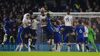 Di sisa waktu, tak ada peluang berarti. Skor 2-0 bertahan hingga laga bubar untuk kemenangan Chelsea atas Tottenham.