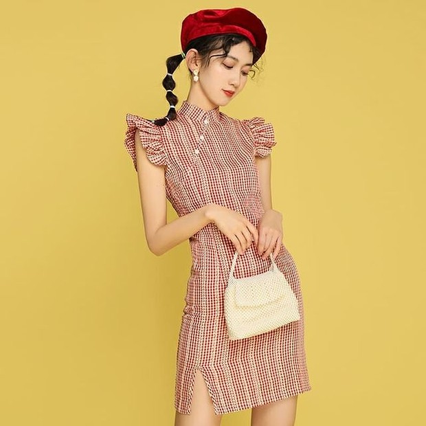 Gaya cheongsam modern untuk outfit Imlek/@myloverlogy