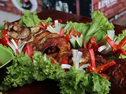 Menu Sultan! Arwana Sambal Cobek Rp 2 Juta di Resto Kuningan