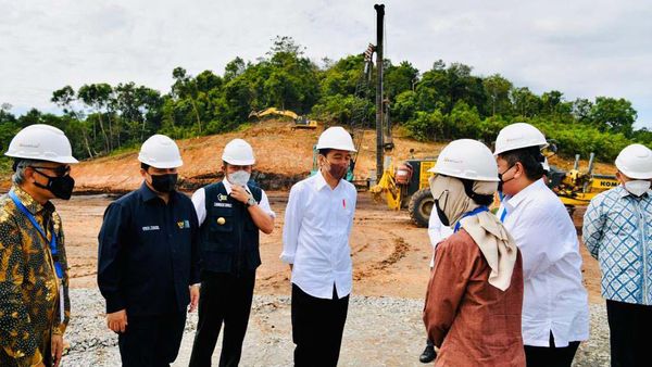 Jokowi Resmikan Proyek Hilirisasi Batu Bara Jadi DME