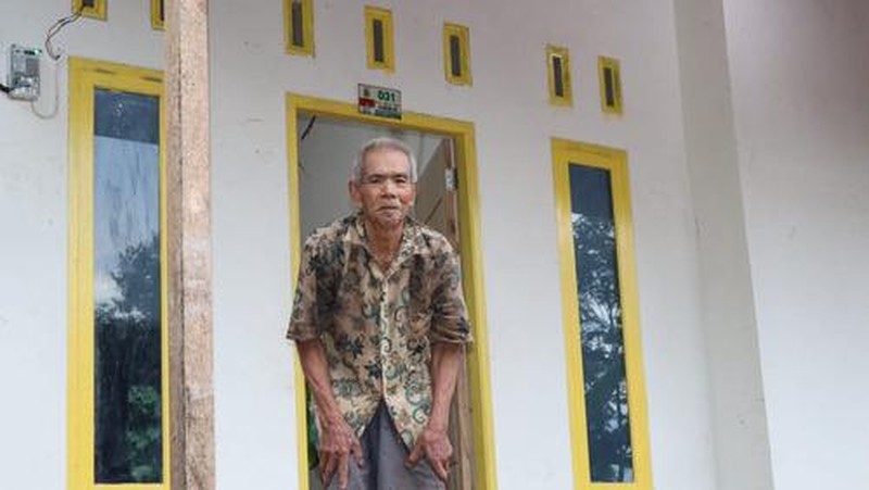 Kakek Sunardi Punya Rumah Baru Berkat #SahabatBaik di berbuatbaik.id