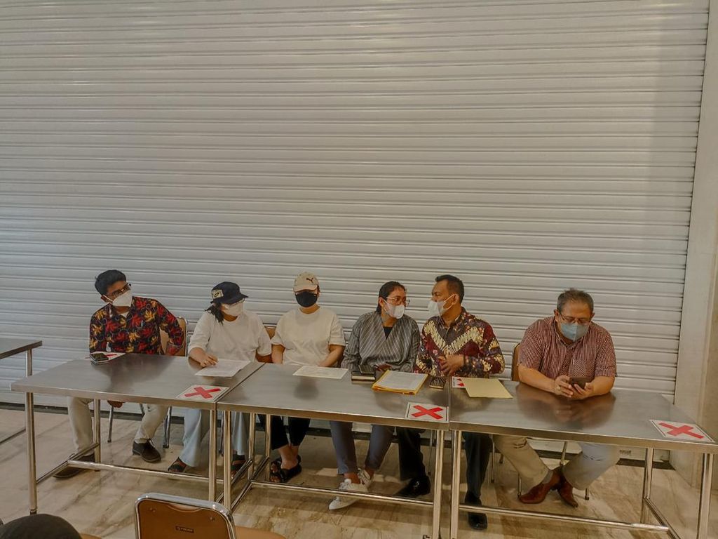 Keluarga Curiga Pengeroyokan yang Tewaskan Pemobil Lansia Didalangi Keluarga Curiga Pengeroyokan yang Tewaskan Pemobil Lansia Didalangi