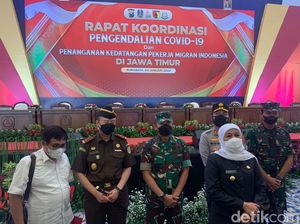 Bendung Gelombang Omicron, Khofifah: Antisipasi Tanpa Membuat Panik