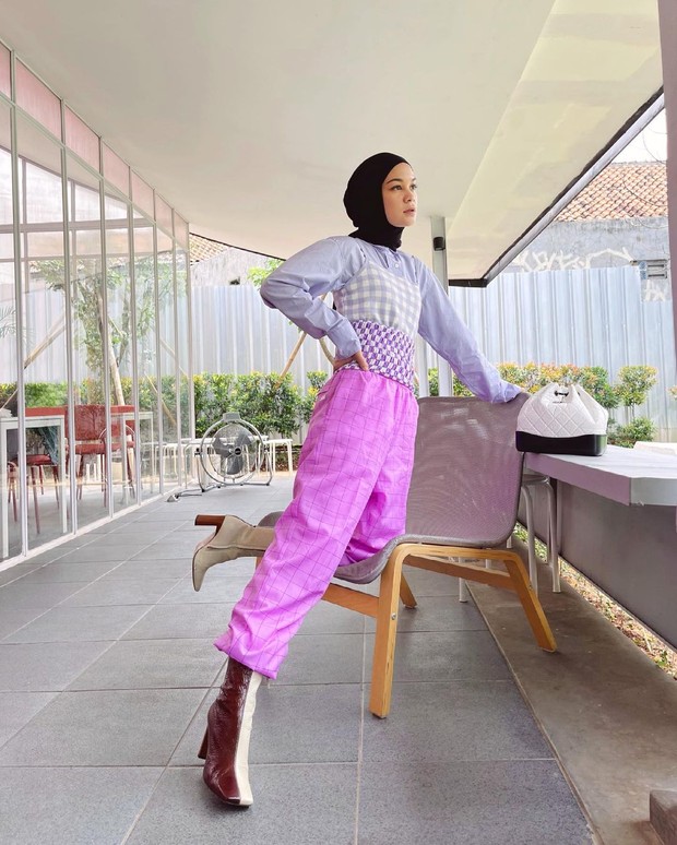 Kombinasi warna ootd Tantri Namirah