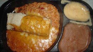 10 Potret Makanan Berantakan, Sudah Dimakan hingga Dibuat Ngasal!
