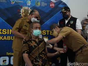Vaksin Booster di Kediri Dimulai Hari Ini, Lansia Jadi Prioritas Vaksin Booster di Kediri Dimulai Hari Ini, Lansia Jadi Prioritas