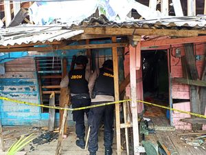 Polisi Olah TKP Ledakan Keras Rusak Rumah-Lukai 3 Warga di Sibolga