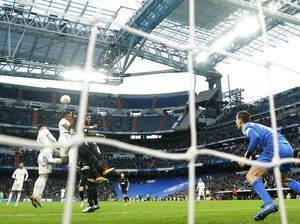 Real Madrid Imbang, tapi Tetap Senang