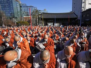 Saat Ribuan Biksu di Korsel Protes Diskriminasi Agama