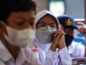 Corona RI Melonjak Lagi, Amankah Sekolah Tatap Muka Dilanjutkan? Corona RI Melonjak Lagi, Amankah Sekolah Tatap Muka Dilanjutkan?