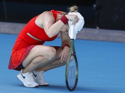 Australian Open 2022: Halep Tersingkir, Medvedev Maju ke 8 Besar
