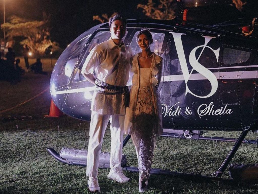Vidi Aldiano-Sheila Dara Aisha ke Tempat Ngunduh Mantu Naik Helikopter Vidi Aldiano-Sheila Dara Aisha ke Tempat Ngunduh Mantu Naik Helikopter