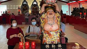 Saat Doa dan Harapan Terucap di Wihara Dharma Bakti Jakarta