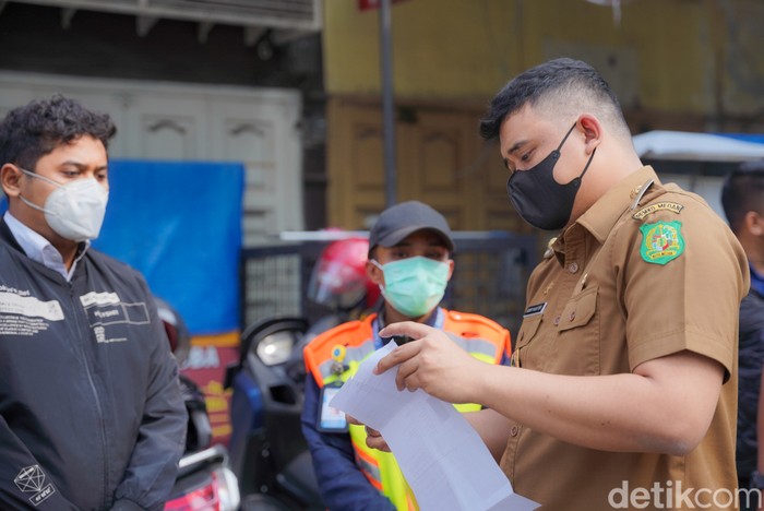 Wali Kota Medan Bobby Nasution mengecek aduan masyarakat adanya praktik parkir manual di kawasan parkir elektronik. Ini hasilnya. (dok Istimewa)