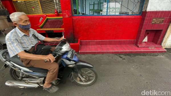 Warga Tionghoa di Petak Sembilan Sambut Imlek