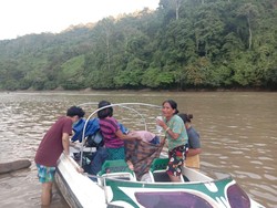 Perjuangan Tak Mudah Bidan di Pelosok Selamatkan Ibu dan Bayi, Mari Bantu!