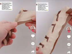 Aneh! Netizen Ini Makan Wafer Roll Malah Dikupas Kulitnya