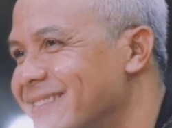 Ganjar Posting Halu Sama Lisa Blackpink, Usaha Gaet Suara Milenial?