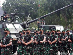 TNI AD: Jend Dudung Minta Prajurit Tak Berlebihan Respons Effendi Simbolon TNI AD: Jend Dudung Minta Prajurit Tak Berlebihan Respons Effendi Simbolon
