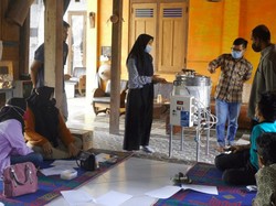 Mahasiswa ITS Bikin UMKM Usai Bisa Produksi Gelatin dari Limbah Perikanan