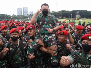 Dudung Tersinggung Effendi Simbolon Sebut TNI Gerombolan: Menyakitkan! Dudung Tersinggung Effendi Simbolon Sebut TNI Gerombolan: Menyakitkan!