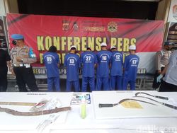 Pemuda Cirebon Terima Seratus Jahitan Usai Dibacok Kelompok Remaja