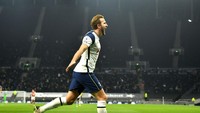 Harry Kane, striker Tottenham Hotspur ini punya koleksi 11 gol dari 16 laga (Getty Images)